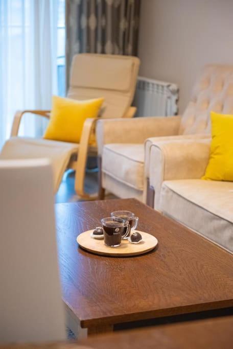Gg Home - Spacious, Cozy 3-Bedroom Apartment In Saburtalo Tbilisi Exterior photo